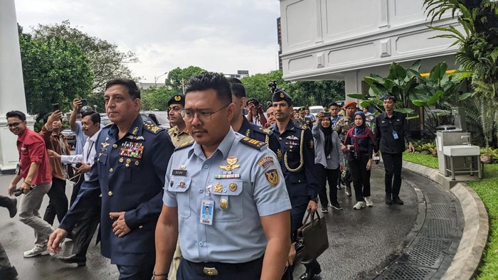 KSAU Pakistan Air Chief Marshal Zaheer Ahmed Babar Sidhu menemui Presiden Prabowo di Istana.