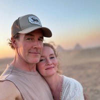 Istri James Van Der Beek Kesulitan Finansial, Buka Donasi untuk Kebutuhan Hidup