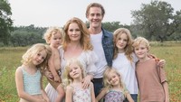 James Van Der Beek Meninggal, Ini Kenangan Manis Bersama Istri dan 6 Anak