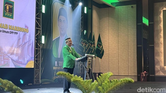 Ketua Umum PPP Mardiono saat menghadiri Mukernas PPP di Makassar.