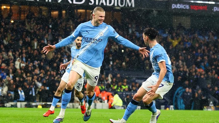 Manchester City meraih kemenangan atas Fulham dengan skor 3-0 dalam lanjutan liga Inggris.