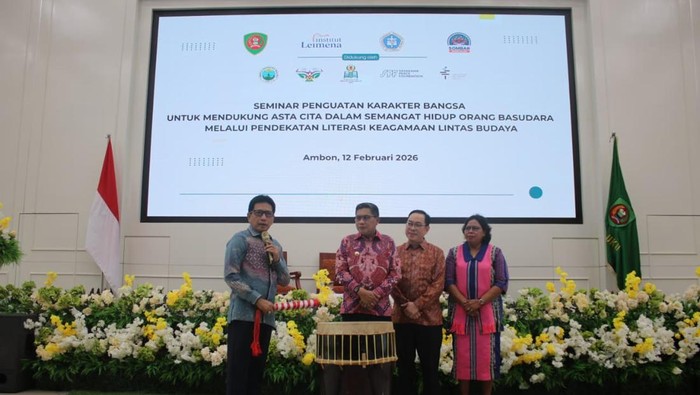 Momen pembukaan Seminar LKLB yang diadakan Pemprov Maluku-Institut Leimena.(detikcom/M Jaya Barends)