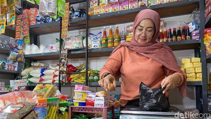 Pedagang di Pasar Among Tani Kota Batu