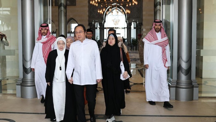 Megawati Siap Bawa Doa Indonesia, Tunaikan Umroh Usai dari Madinah