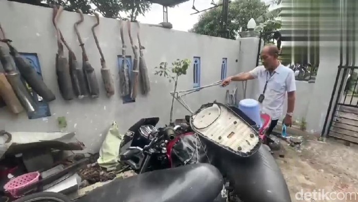 Rumah gudang mutilasi motor hasil kejahatan di Nganjuk yang digerebek polisi Surabaya