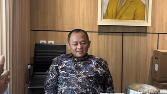 Prabowo Lantik Sarmuji Jadi Menperin