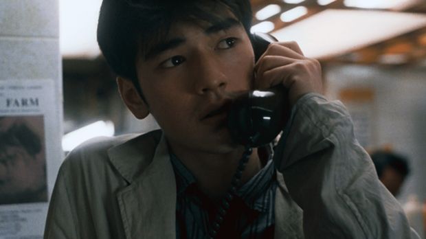Takeshi Kaneshiro dalam film Chungking Express (1994).