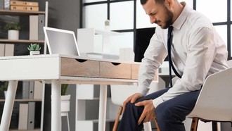 Ternyata Cairan Tubuh Ini Bantu Cegah Sendi Kaku, Begini Kata Dokter