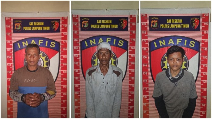 Tiga pemburu rusa saat ditangkap polisi.