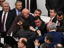 Ricuh di Parlemen Turki saat Menteri Kehakiman Baru Dilantik