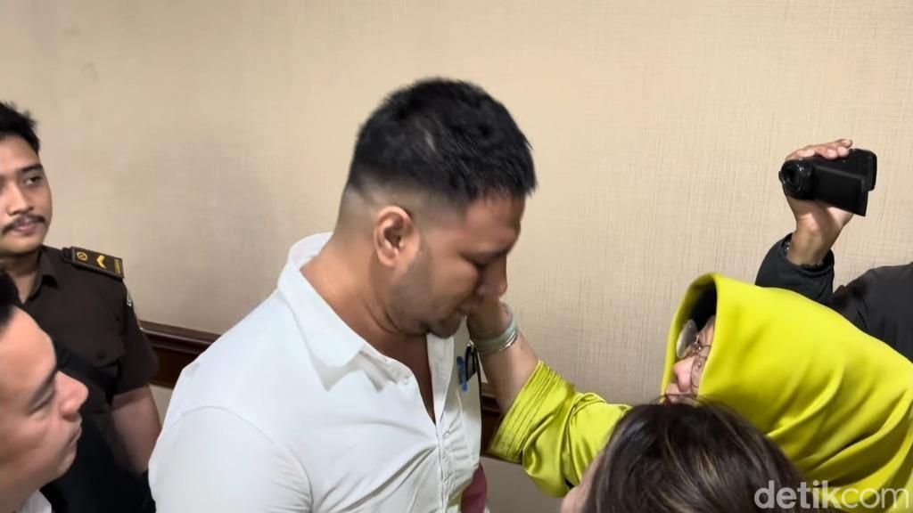 Video: Ammar Zoni Kecewa Saksi Tak Hadir di Sidang