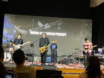Andra Ramadhan Bicara soal Gitar untuk Tampil di Panggung