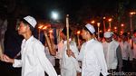 Cahaya Obor Terangi Malam Sambut Ramadan