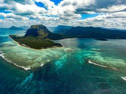 Foto yang Bikin Kamu Takut dengan Laut, Banyak Hal Misterius