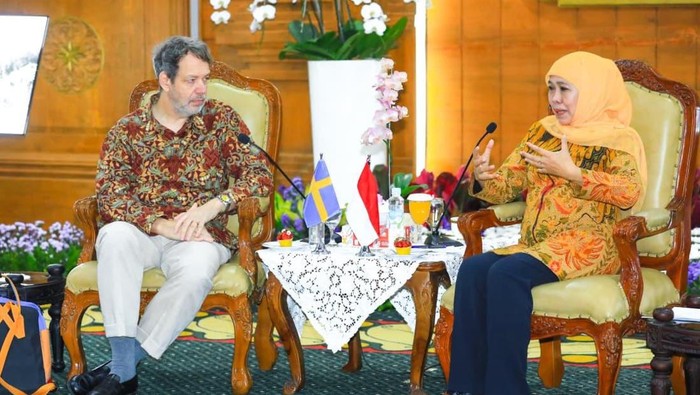 Gubernur Jatim Khofifah menerima kunjungan Dubes Swedia H.E. Daniel Blockert