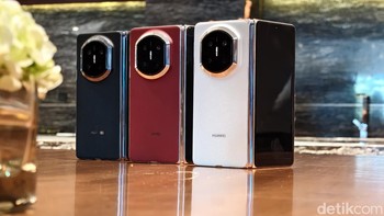Huawei Mate X7 akan hadir di Indonesia dalam tiga warna. Foto: Adi Fida Rahman/detikINET