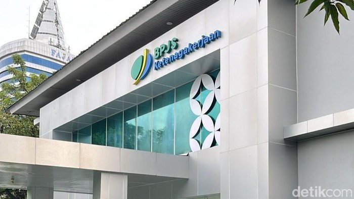 Kantor BPJS Ketenagakerjaan Cabang Makassar.