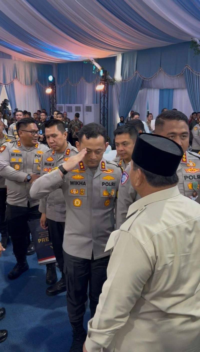 Kapolres Bogor Terima Tanda Kehormatan Satyalancana Wira Karya dari Presiden