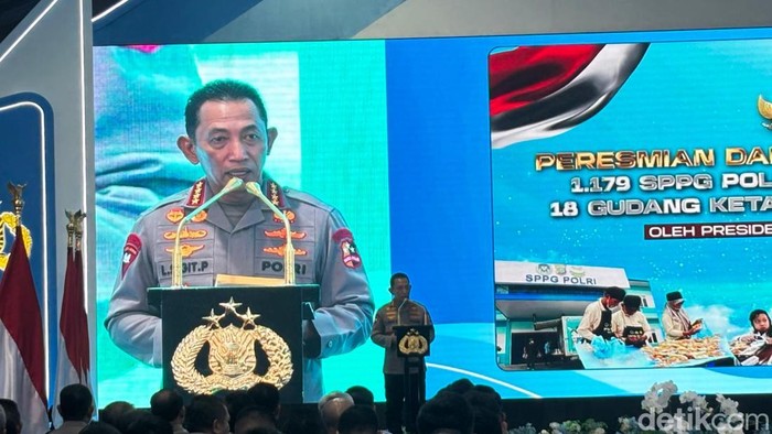 Kapolri Jenderal Listyo Sigit Prabowo di SPPG Polri Palmerah