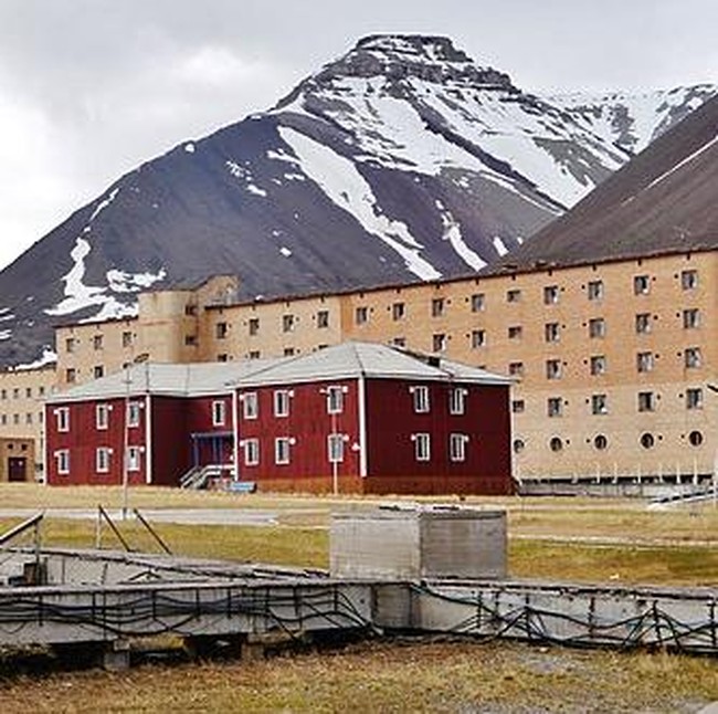 Penampakan Kota Mati Bekas Tambang yang Ada di Ujung Dunia