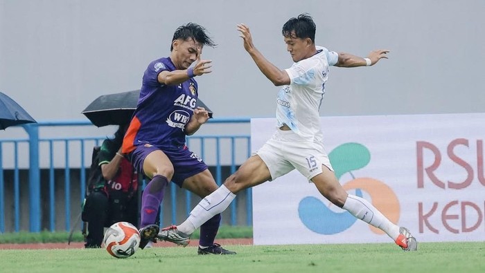 Persik Kediri vs PSIM Jogja berakhir imbang dengan skor 2-2.