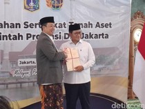 Menteri ATR/BPN Serahkan 3.922 Sertifikat Aset DKI Rp 102 T: Masuk MURI
