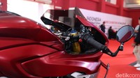 MV Agusta Superveloce 1000 Ago bukan motor biasa, melainkan tunggangan yang didedikasikan khusus untuk legenda MotoGP asal Italia, Giacomo Agostini. Foto: Septian Farhan Nurhuda/detik.com