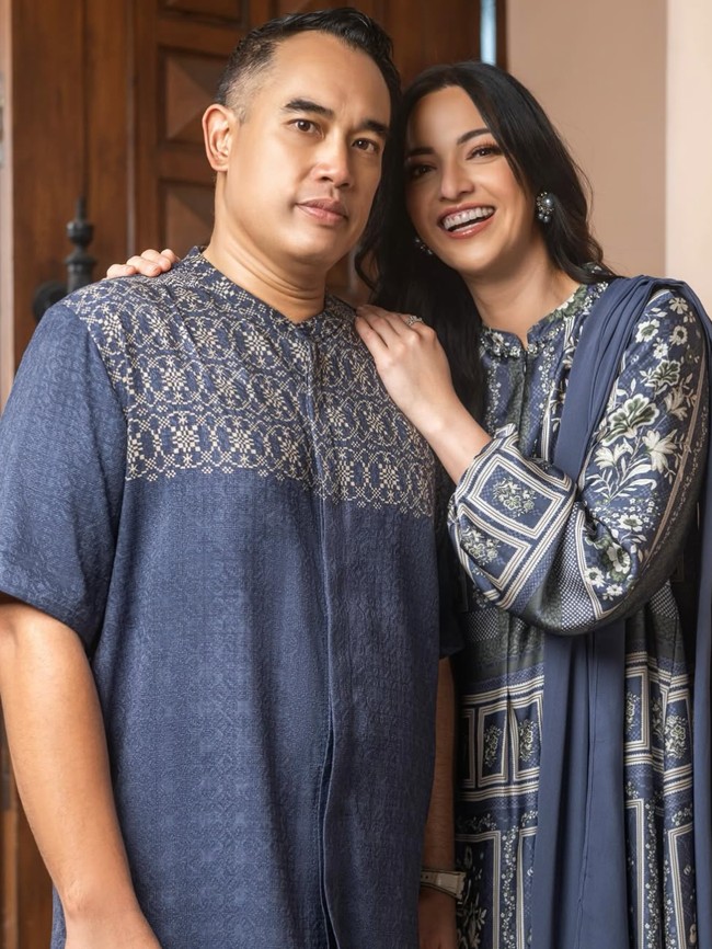 Pemotretan Lebaran Keluarga Nia Ramadhani, Paras Cantik Mikhayla Bikin Salfok