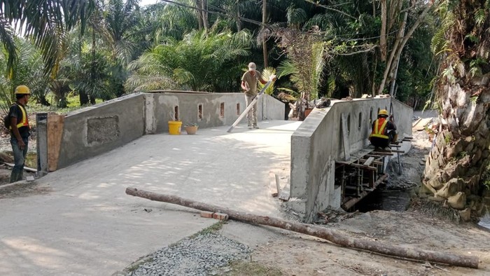 Pembangunan jembatan di Kota Pekanbaru, Riau sudah capai 90 persen, Jumat (13/2/2026).