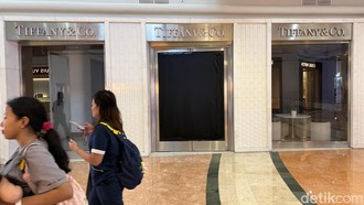 Foto: Toko Perhiasan Tiffany & Co. Masih Tutup Setelah Disegel Bea Cukai