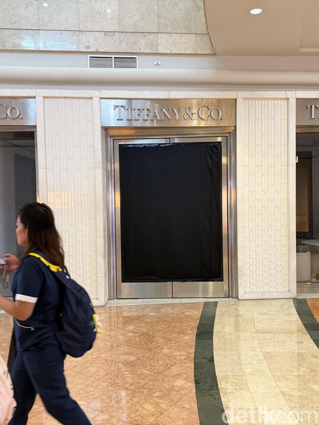 Foto: Toko Perhiasan Tiffany & Co. Masih Tutup Setelah Disegel Bea Cukai