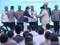 Deretan Penerima Tanda Kehormatan Penggerak MBG dari Prabowo, Ada Kapolda Jateng-Jatim