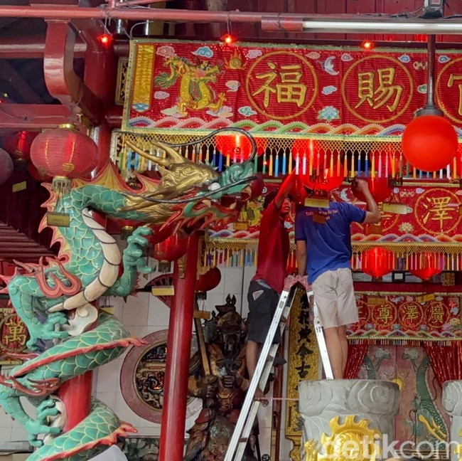 Melihat Klenteng Cokro Surabaya Sambut Imlek 2577 Kongzili