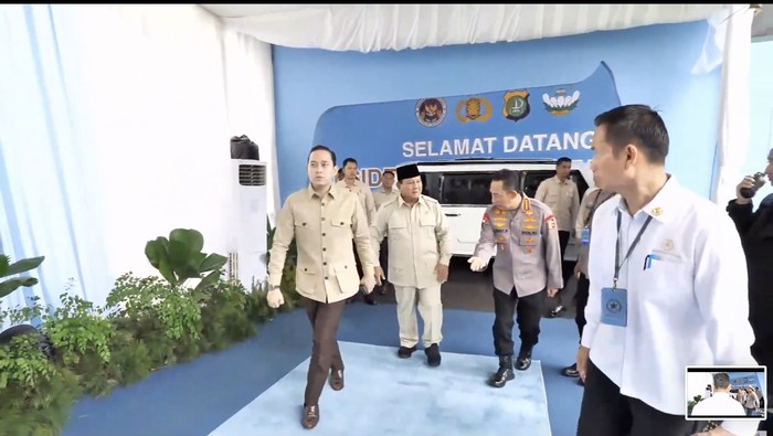 Prabowo Hadiri Peresmian SPPG Polri di Palmerah Jakbar, Ancam Bantu Penegakan Hukum!