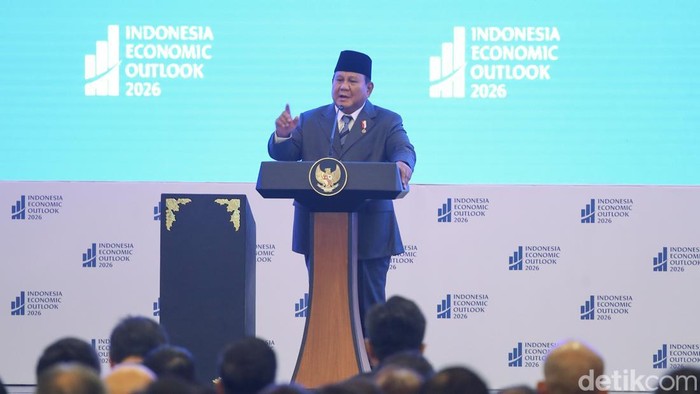 Presiden Prabowo Subianto dalam acara economic outlook 2026 di Danantara