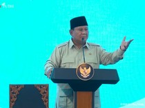 Prabowo Yakin Ekonomi Bangkit, Sebut Ada Ekonom Nggak Jelas Selalu Turunkan Moral