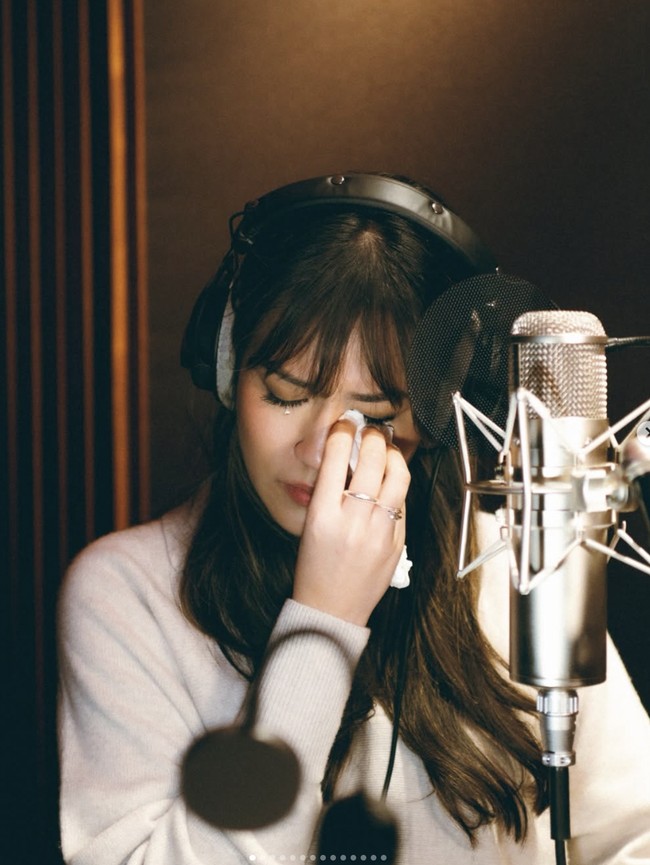 Air Mata Raisa Persembahkan Lagu Kuharap Duka Ini Selamanya untuk Ibu