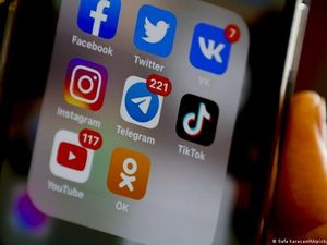 Rusia Blokir YouTube-WhatsApp, Adakah Opsi Lain?