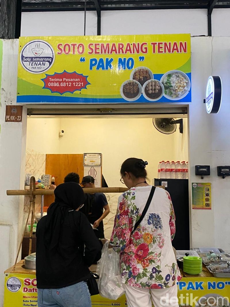 Soto Semarang Tenan Pak No, tempat sarapan lezat di Fresh Market Emerald Bintaro