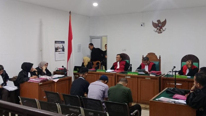 Tiga terdakwa rokok ilegal di Palembang jalani sidang vonis di PN Palembang