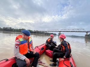 4 Anak Tenggelam di Sungai Kapuas Sintang, 2 Masih Dicari