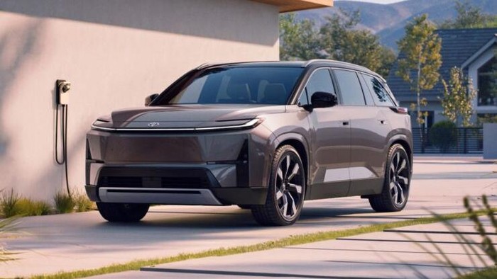 Toyota Highlander EV.