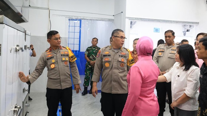 Wakapolda Babel Brigjen Murry Mirranda resmikan SPPG.