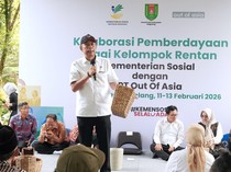 Wamensos Dorong Warga Borobudur Mandiri Lewat Eceng Gondok Anyaman