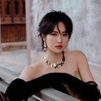 Yao Si Wei yang juga dikenal sebagai Annabel atau Anna Yao merupakan anak dari Ren Zhengfei, Presiden Huawei. Aktris tersebut baru-baru ini jadi sorotan karena perannya dalam drama historis. Foto: Weibo