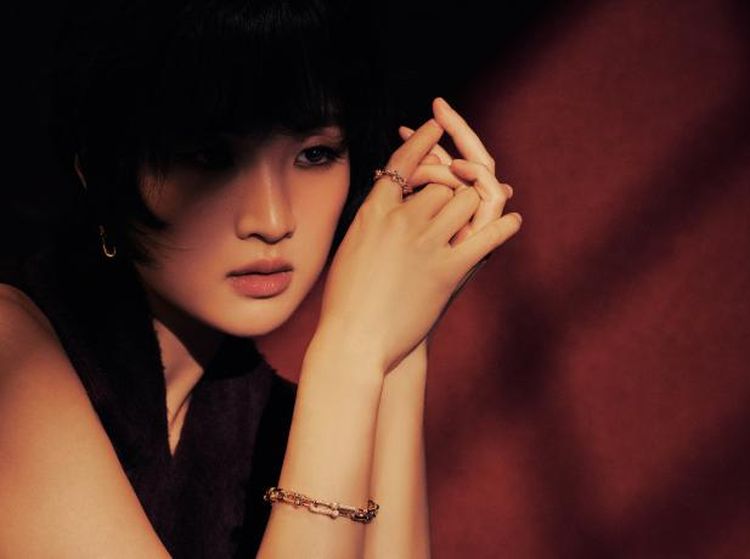 8 Foto Anak CEO yang Jadi Aktris China, Dijuluki Huawei Princess