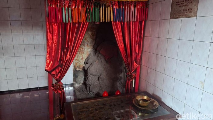 Altar Raja Semut di Klenteng Hok Yoe Kiong Nganjuk