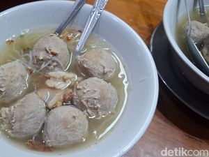 Bakso Son Hajisony: Bakso Ngedaging Legendaris di Lampung Sejak 1996