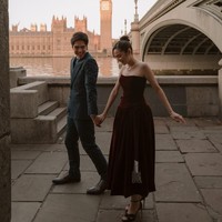 Sebelumnya El sudah melamar Syifa Hadju secara romantis di Swiss pada Oktober 2025. Dilanjutkan dengan acara lamaran yang dihadiri keluarga dan kerabat terdekat pada Januari 2026. Foto: dok. Instagram @syifahadju, dok. Instagram @elelrumi