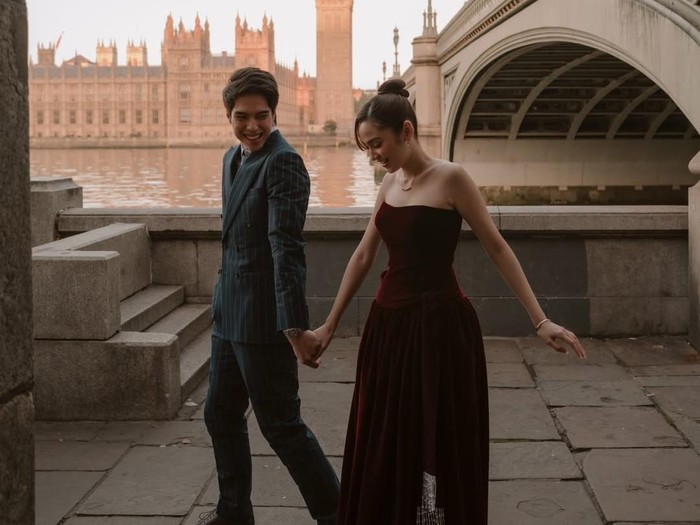 El Rumi dan Syifa Hadju pre wedding di London.